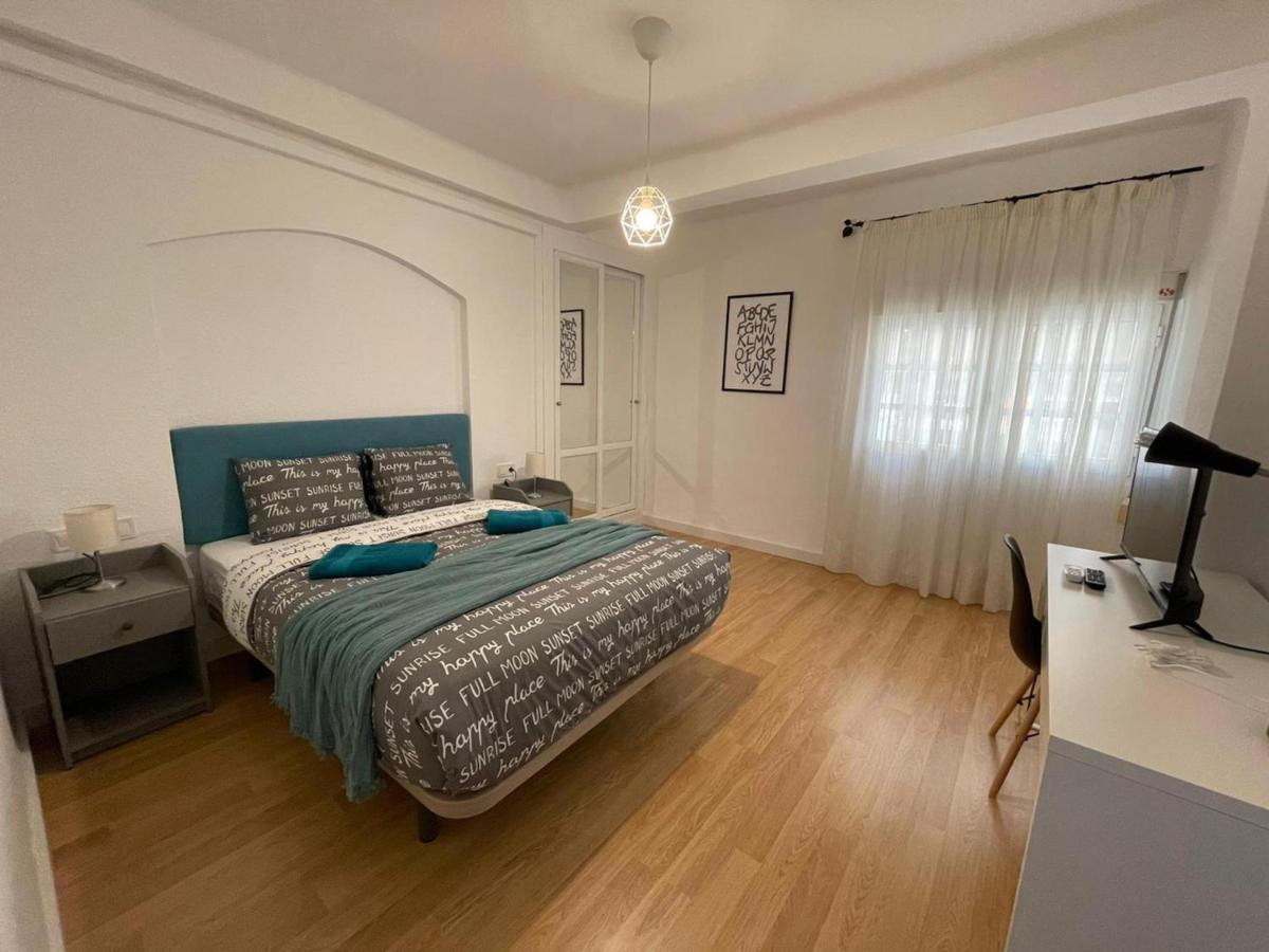 Holidays2Malaga 2 Bedroom Armengual De La Mota Close Shopping Center Ngoại thất bức ảnh