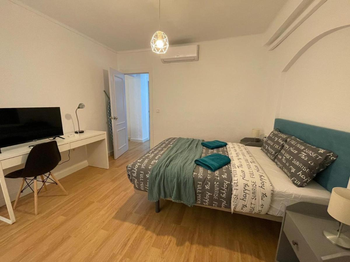 Holidays2Malaga 2 Bedroom Armengual De La Mota Close Shopping Center Ngoại thất bức ảnh
