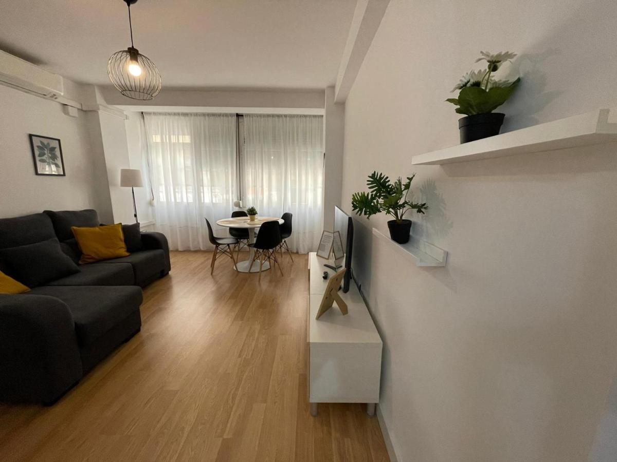 Holidays2Malaga 2 Bedroom Armengual De La Mota Close Shopping Center Ngoại thất bức ảnh