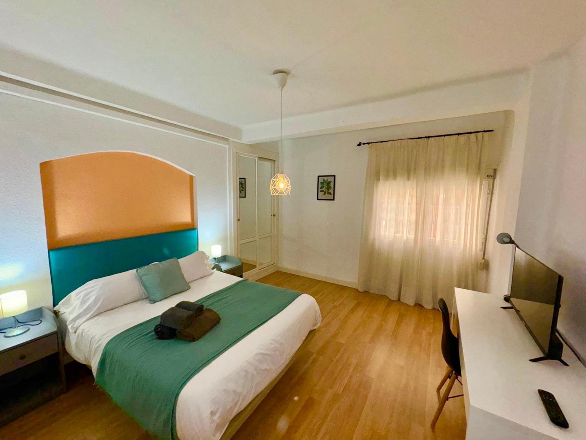 Holidays2Malaga 2 Bedroom Armengual De La Mota Close Shopping Center Ngoại thất bức ảnh