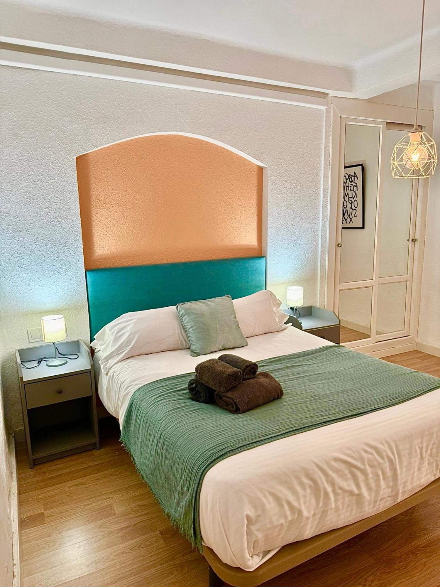 Holidays2Malaga 2 Bedroom Armengual De La Mota Close Shopping Center Ngoại thất bức ảnh